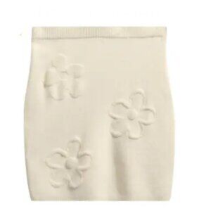 Brand New Freshman 1996 Women's Fuzzy Flowers Skirt
